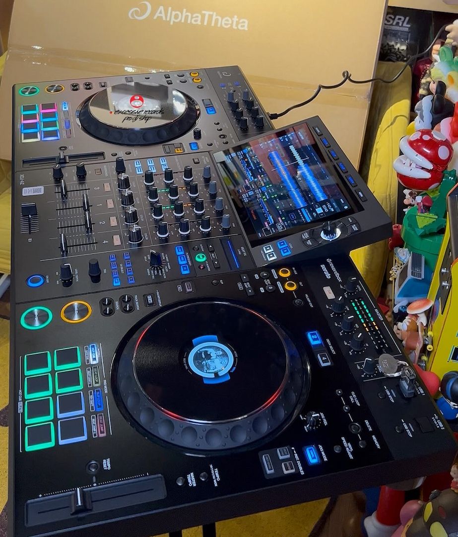 Pioneer DJ DDJ-FLX10, AlphaTheta DDJ-GRV6, Pioneer DDJ-1000, Pioneer DDJ-1000SRT, Pioneer DDJ-REV7