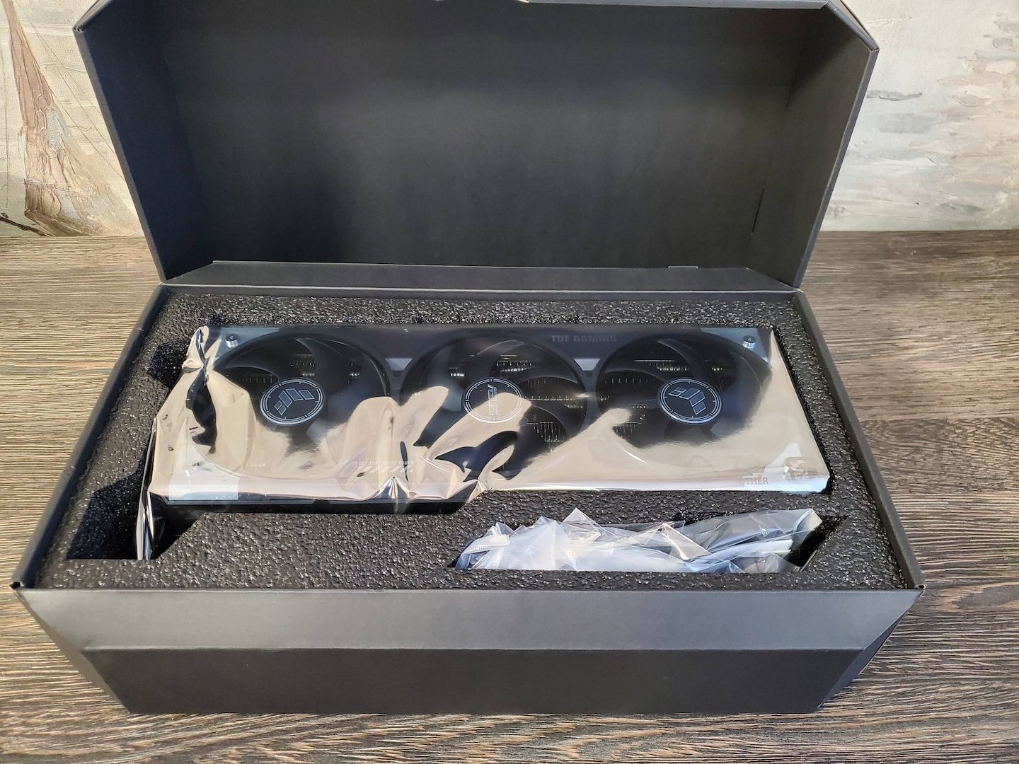 Grafikkarte GeForce RTX 5090, RTX 5080, RTX 5070 Ti, RTX 5070, RTX 4090, RTX 4080 Super, RTX 4080