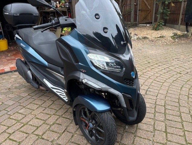 Piaggio MP3 530 HPE Exclusive CVT Euro 5 Benzin-Automatik, Baujahr 2022