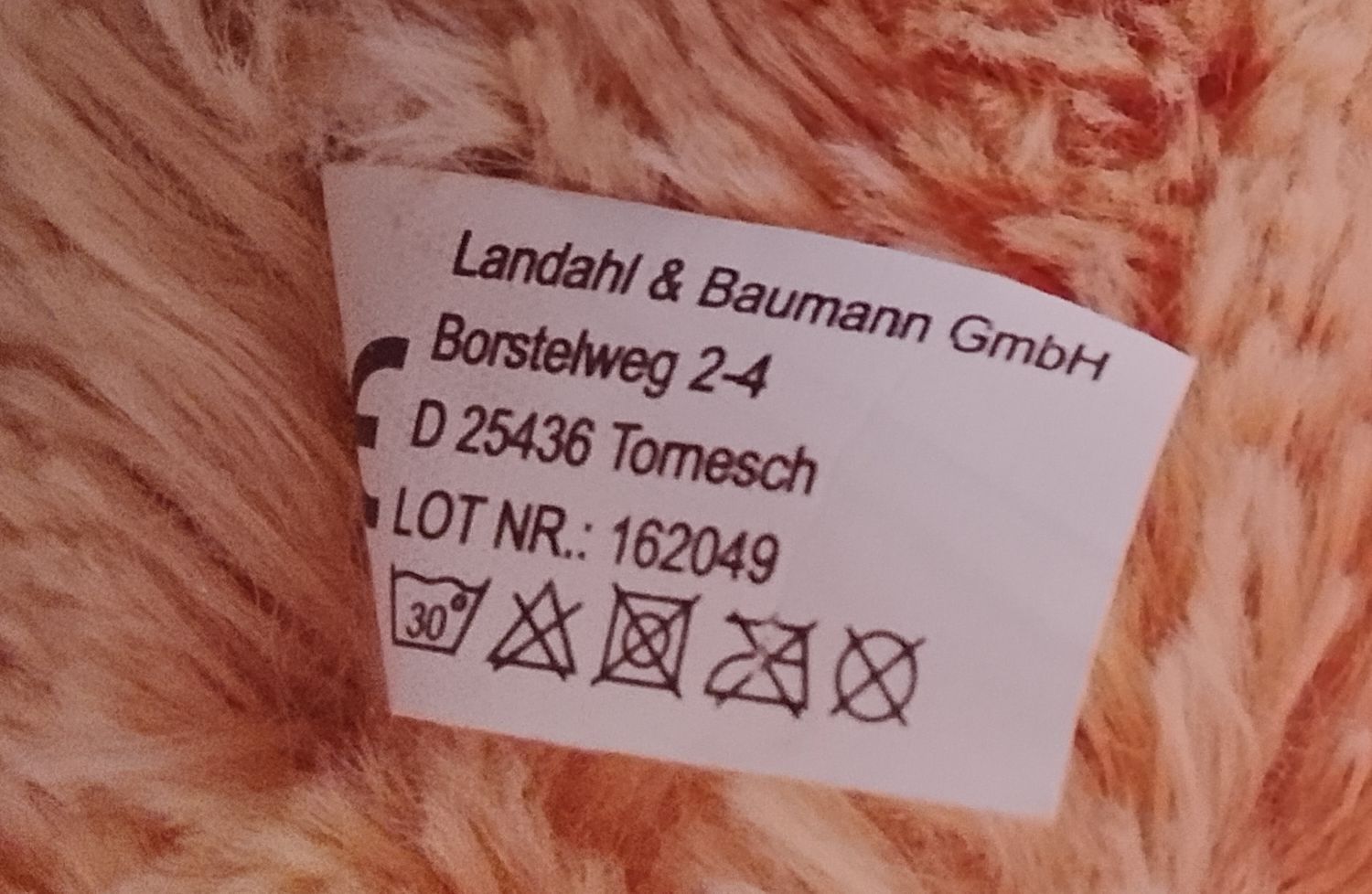 Valentinstag- Kuscheliger Teddybär mit Schal 