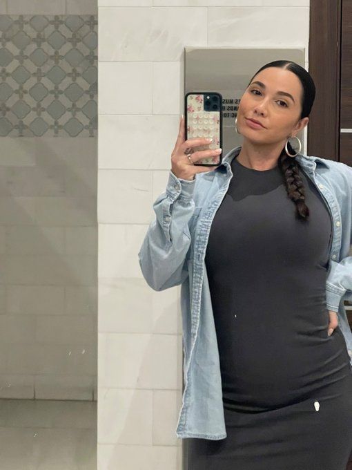 SIE SUCHT IHN ❤️