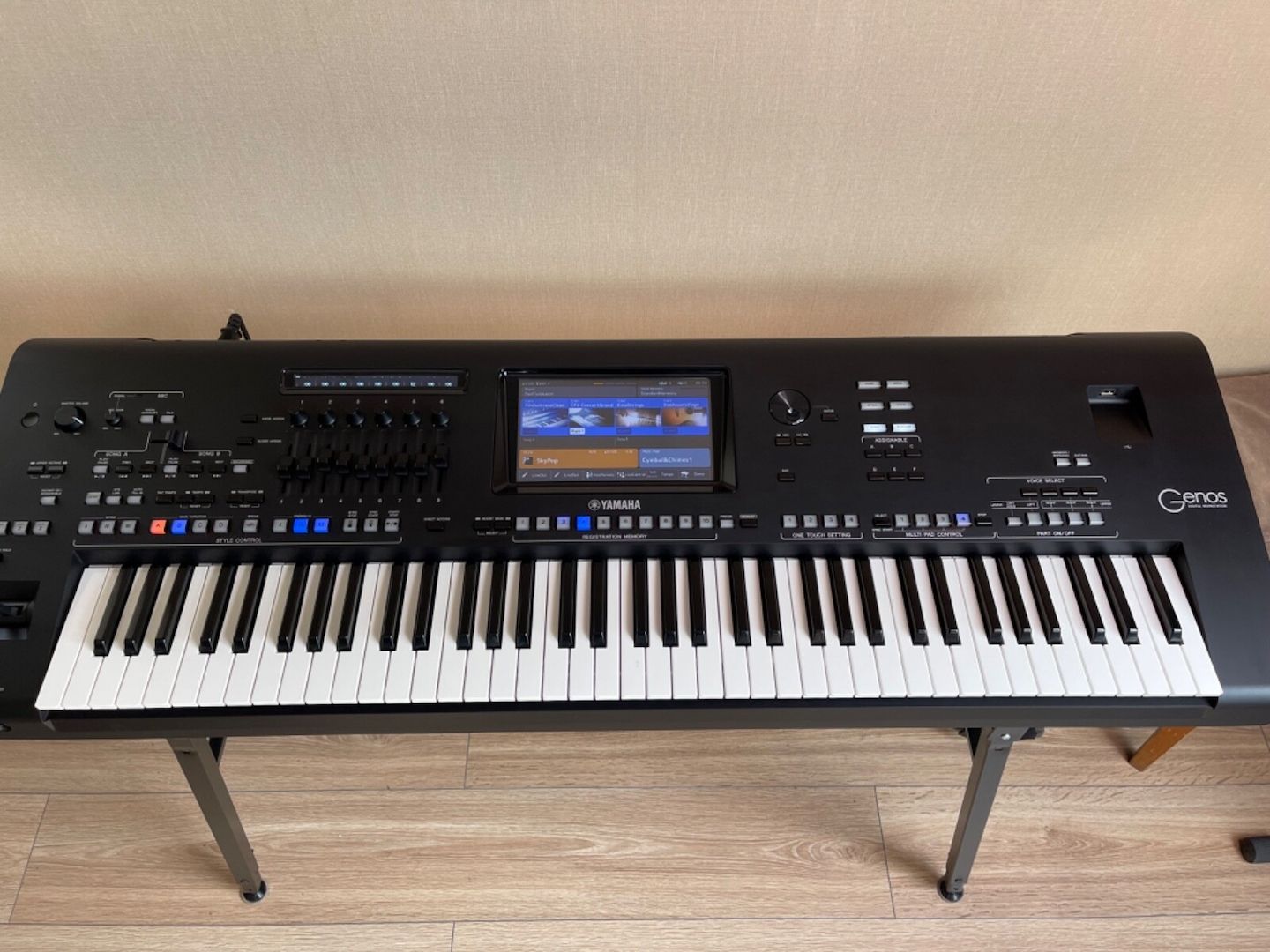 Yamaha Genos Keyboard - 76 Tasten Keyboard
