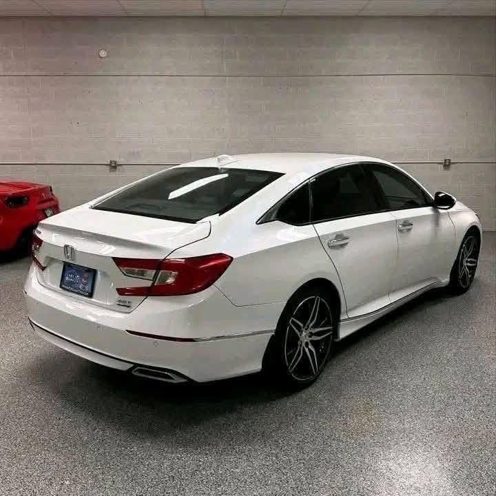 Used 2022 Honda Accord Touring 2.0T