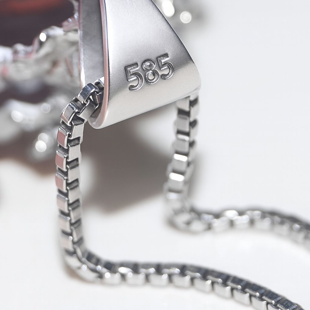 Saphir Anhänger  mit Kette 585Weißgold