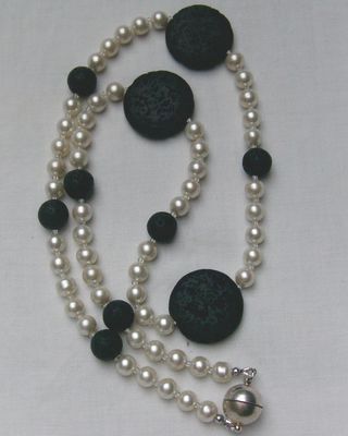 Perlen-Lavakette, sportlich, chic und elegant