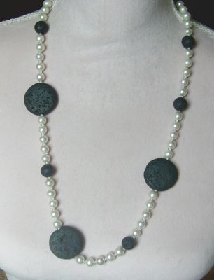 Perlen-Lavakette, sportlich, chic und elegant