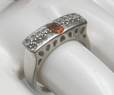 Ring, 925 Silber mit gefassten Weistopasen und einen Citrin