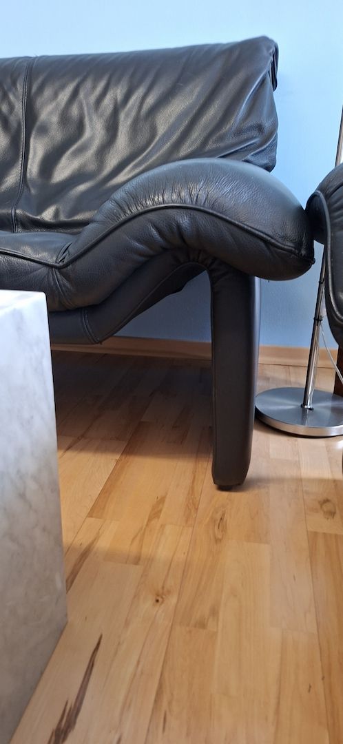 Schwarze Ledersofa 2-Sitzer ital. Design