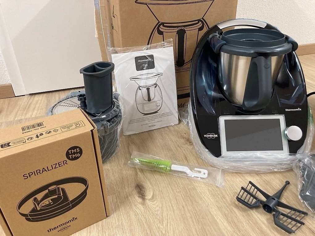 Thermomix TM6 neu im Karton.