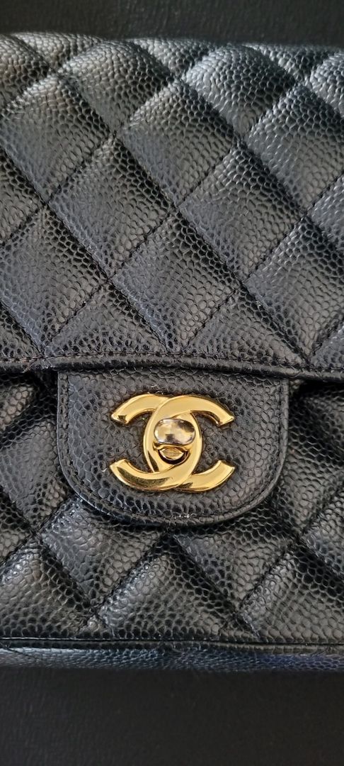 Chanel Classic Flap Medium Tasche