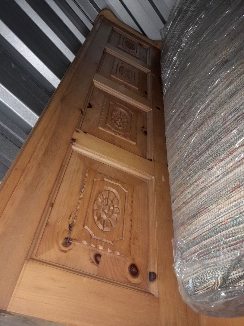 Zirben Bauernstube Natur mit Schnitzerei