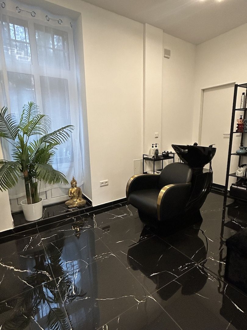 Kosmetikstudio abzugeben