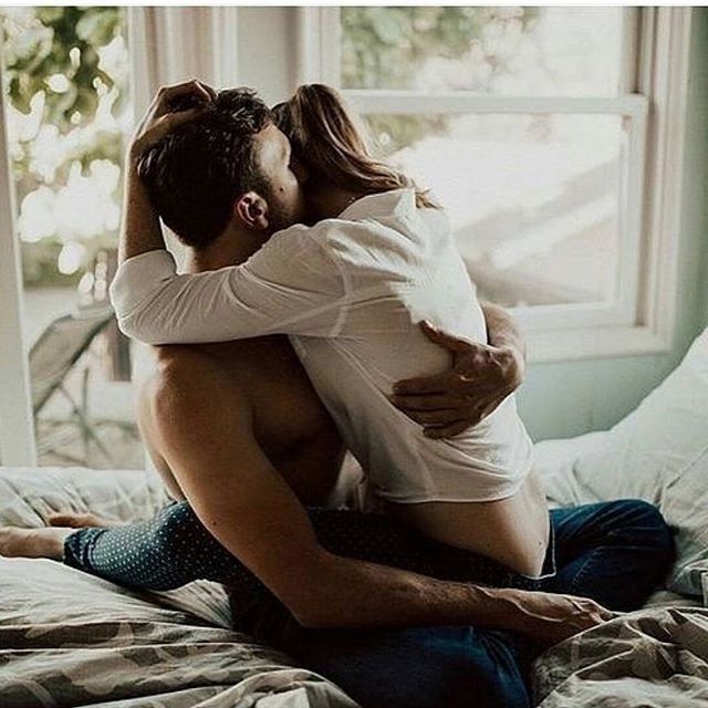 Suche ein junges Escort- Girl