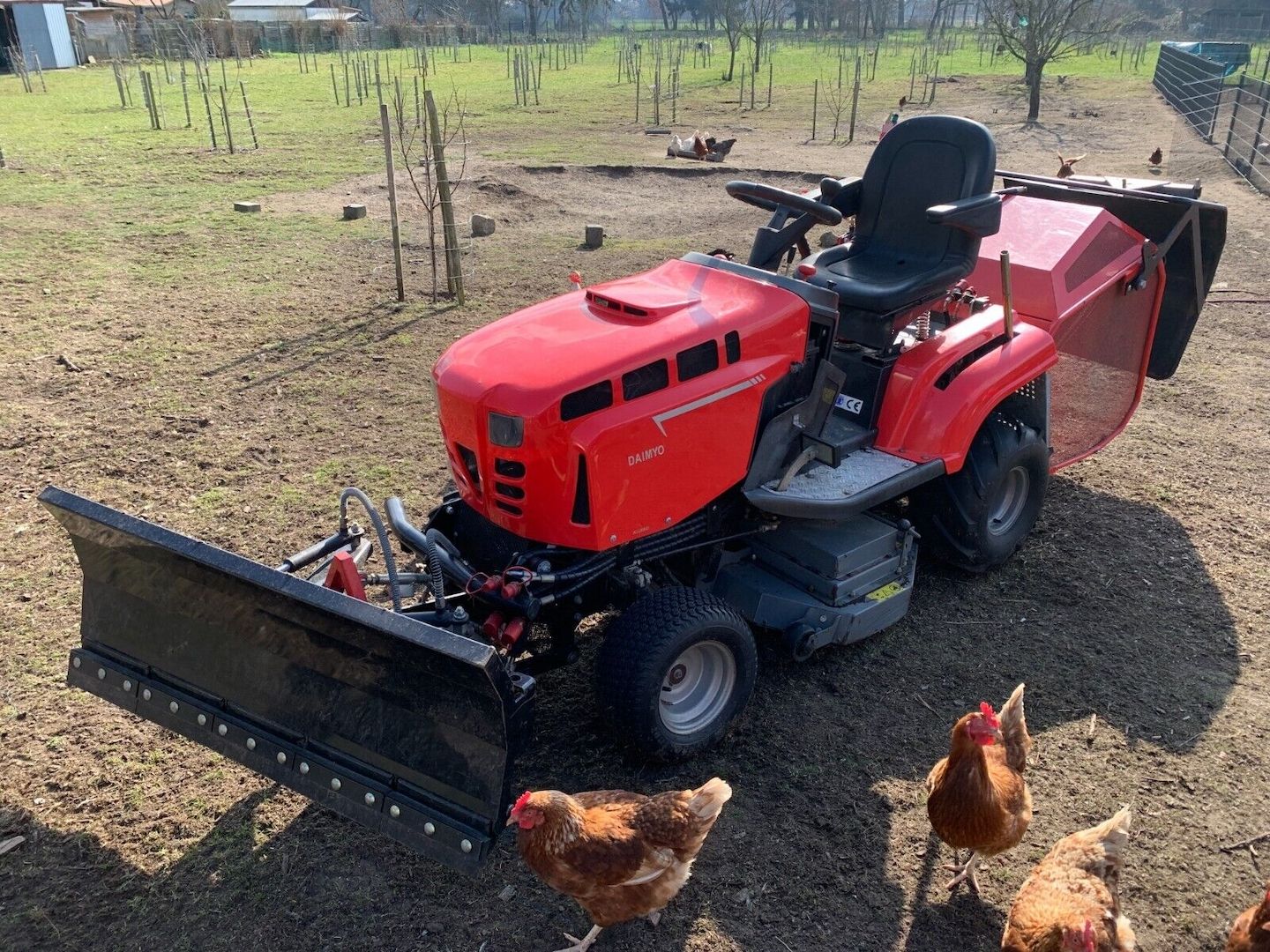 Professioneller Rasentraktor FAGA D2100