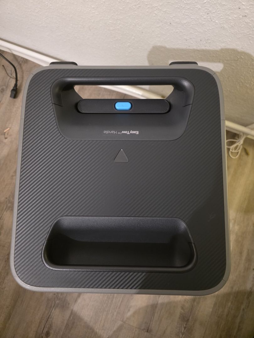 Anker SOLIX F3800 3860 WH Power Station