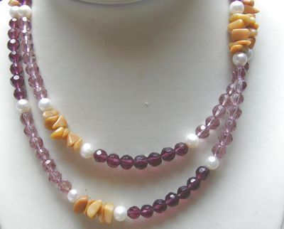 Halskette, Longkette, mit Kristallperlen, Jade und Perlen