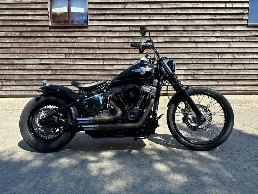 2019 Harley-Davidson Dyna 1745 FXBB Street Bob Euro 4 4,979 miles(69 reg)Manual Petrol
