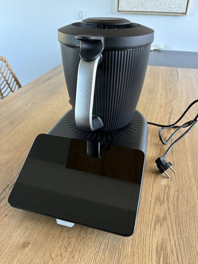 Vorwerk Thermomix TM7 und Thermomix TM6 Küchenmaschine & Zubehör