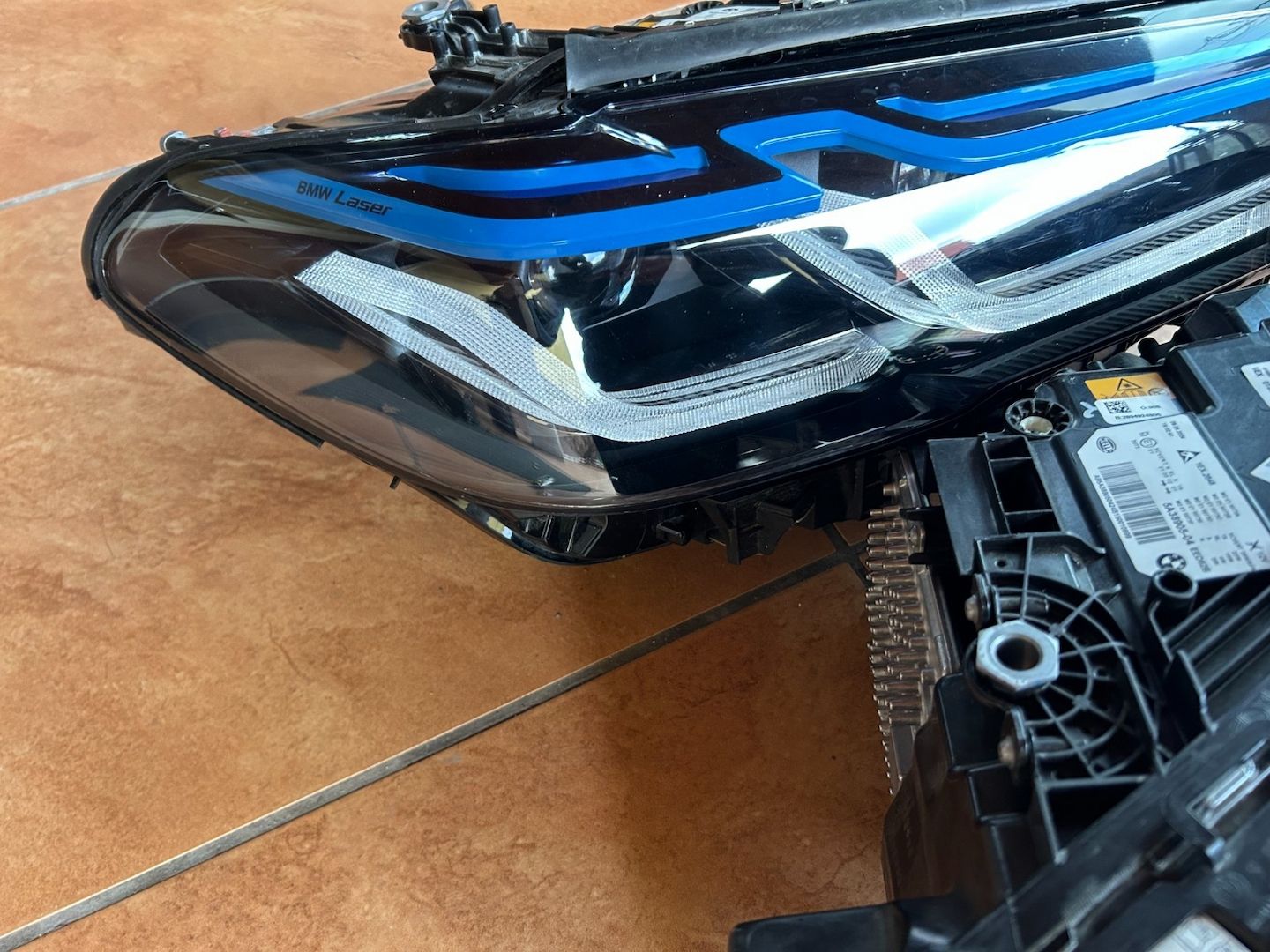 BMW G30 G31 F90 LCI Scheinwerfer