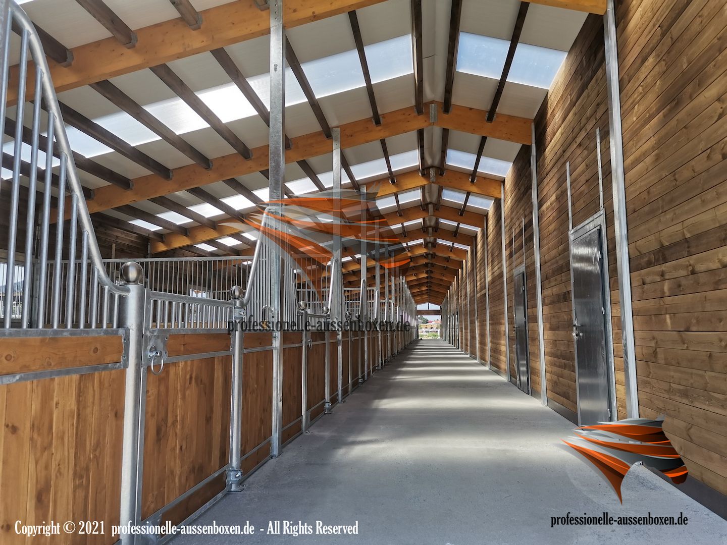 Pferdestall bauen & Außenboxen – Pferdeboxen direkt vom Hersteller | Stallungen für Pferde