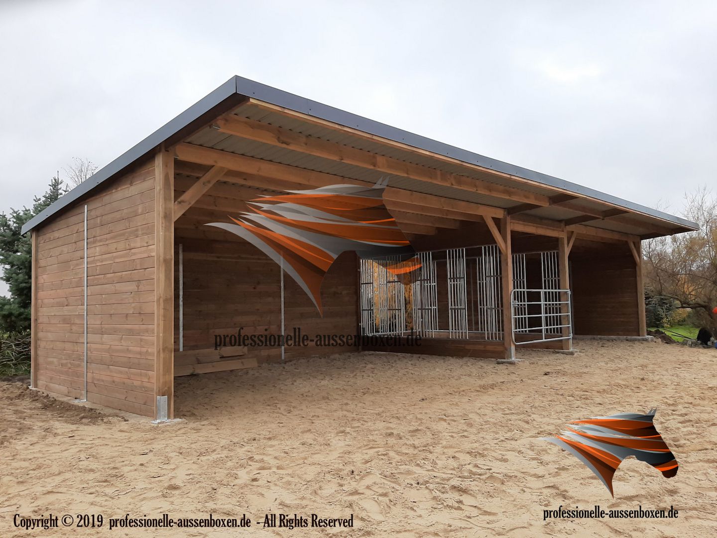 Offenstall & Weidehütte mit Heuraufe | Pferdeunterstand ideal für den Pferdehof