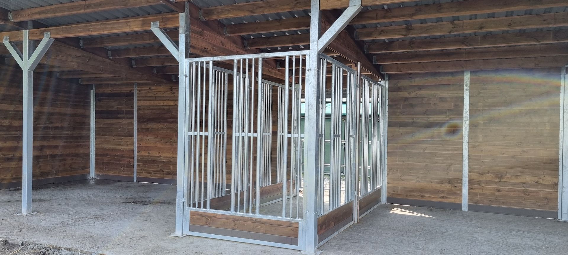 Futterraufe & Heuraufe, Pferderaufe und Fressgitter | ACTIVE Pferdehaltung