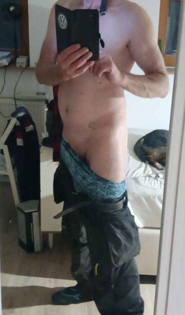 Suche nette Sie im Rollstuhl oder anderes Handicap für Sexuelle Freizeitgestaltung Bett Entspannung