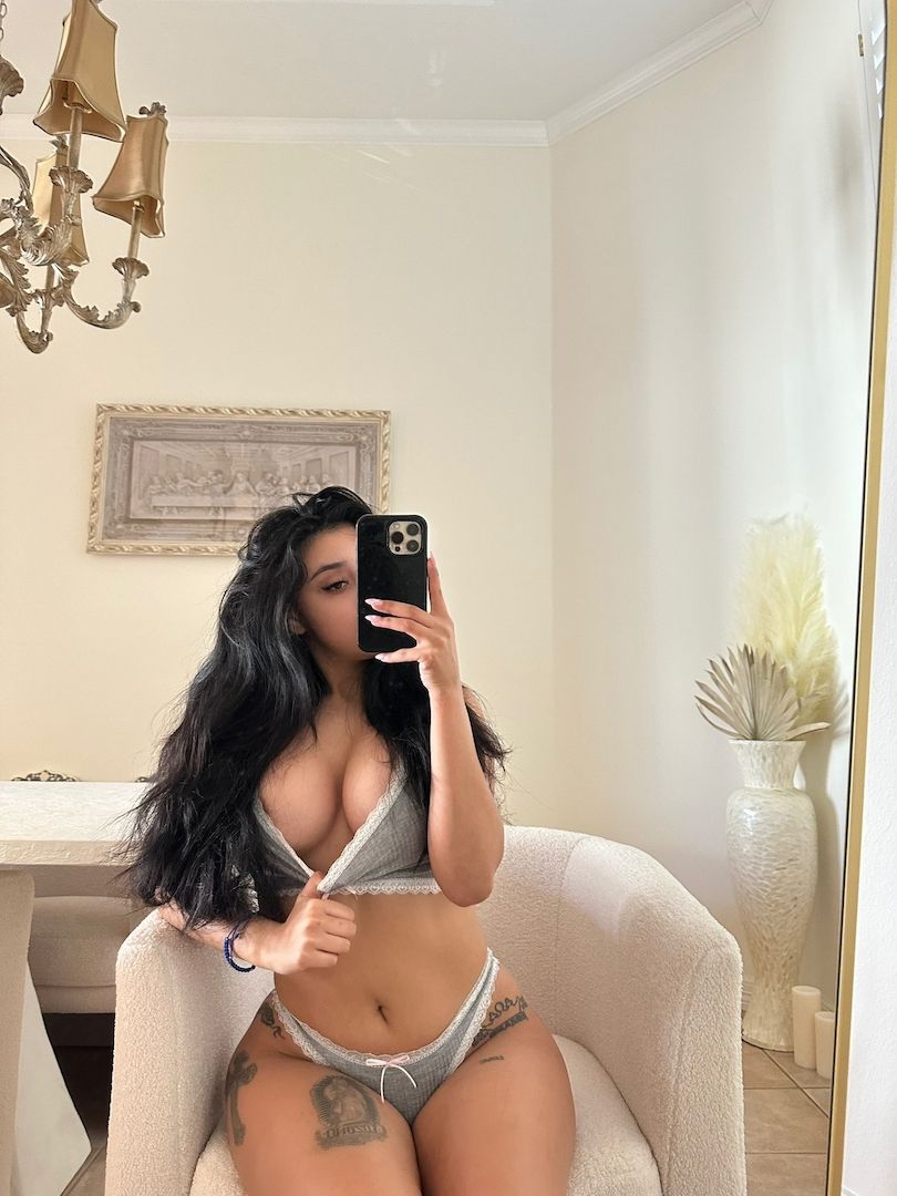 Heiße Frau ❤️ Sex-Chat ❤️ Webcam ❤️ Fotos