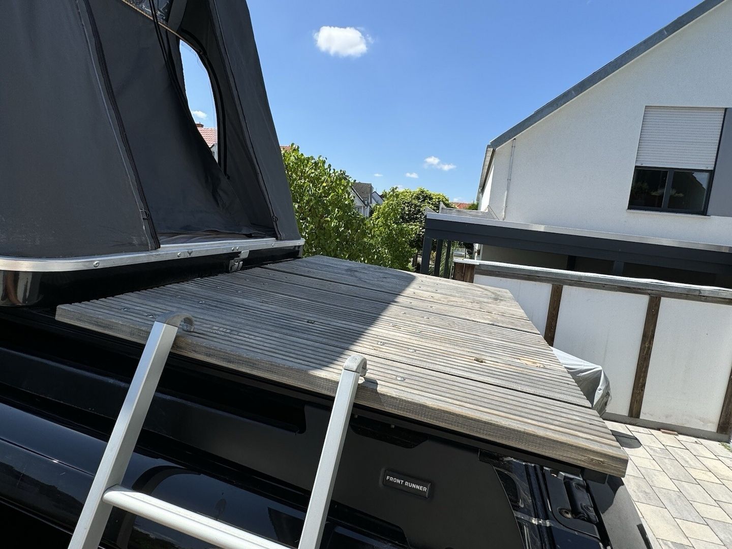 Dachzelt mit Fronrunner Dachträger V Klasse Lang