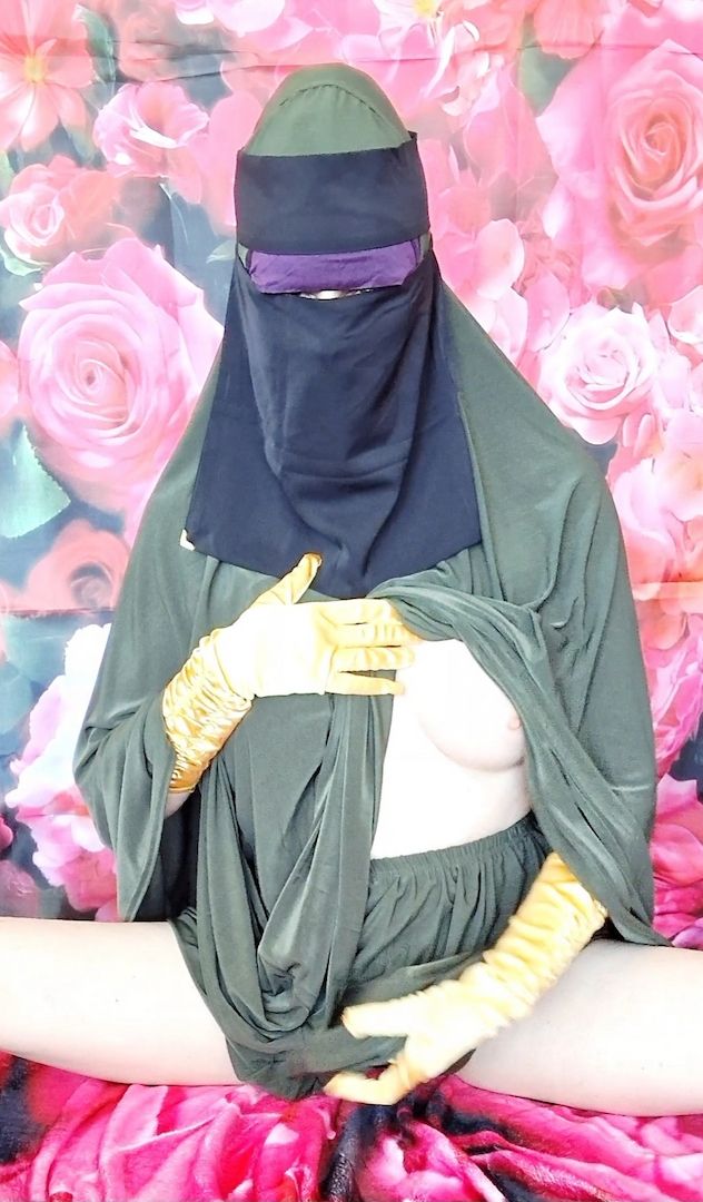 Khimargirl sucht Sklave,  diene deiner Göttin