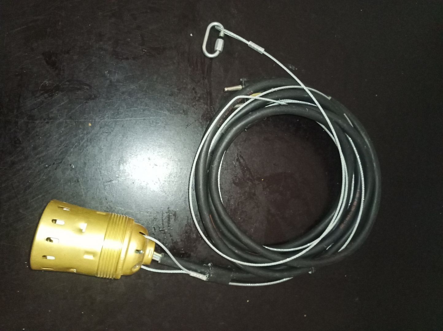 2 Stück E 40 Hängefassung mit Stahlseil und Kabel