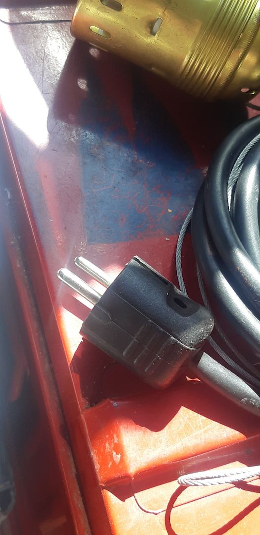2 Stück E 40 Hängefassung mit Stahlseil und Kabel
