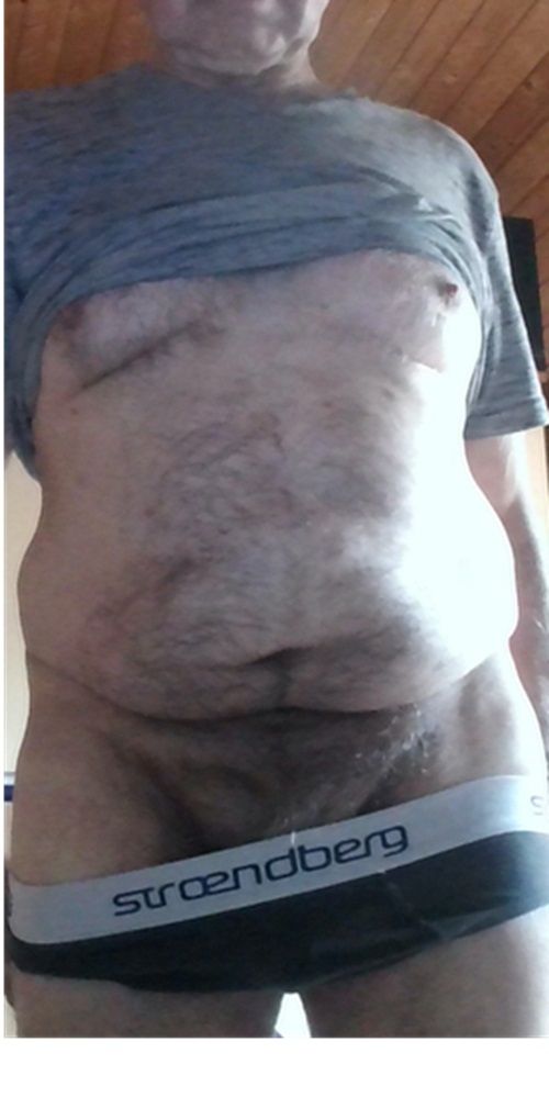 Nette sie mit kleinen Brüsten für lustvolle Treffen gesucht