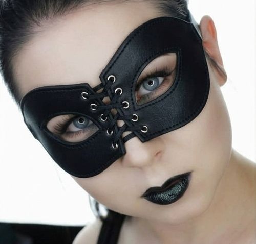Werde mein Geldsklave/Paypig, lerne deinen Platz kennen! 🖤 Dominante Lady sucht Dich!
