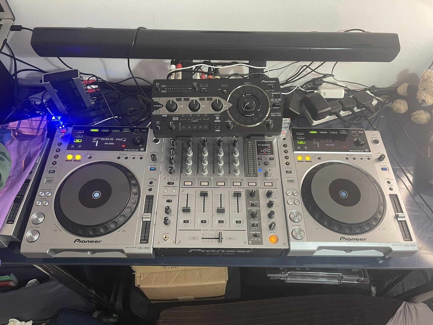 Pioneer DJM 700 Professional Dj Player