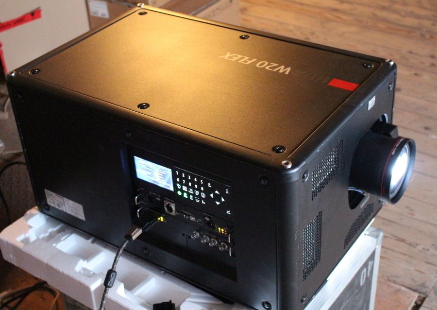 Barco HDX W20 Flex+Objektiv*3-DLP Beamer