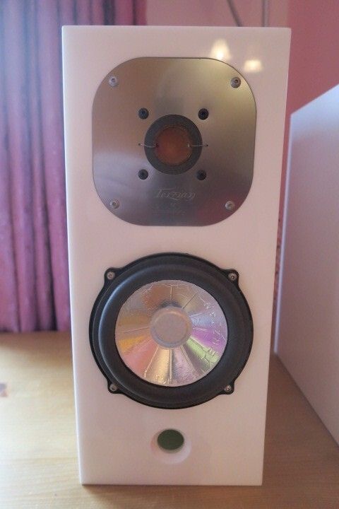 2 Lautsprecher von Intonation - Modell Terzian