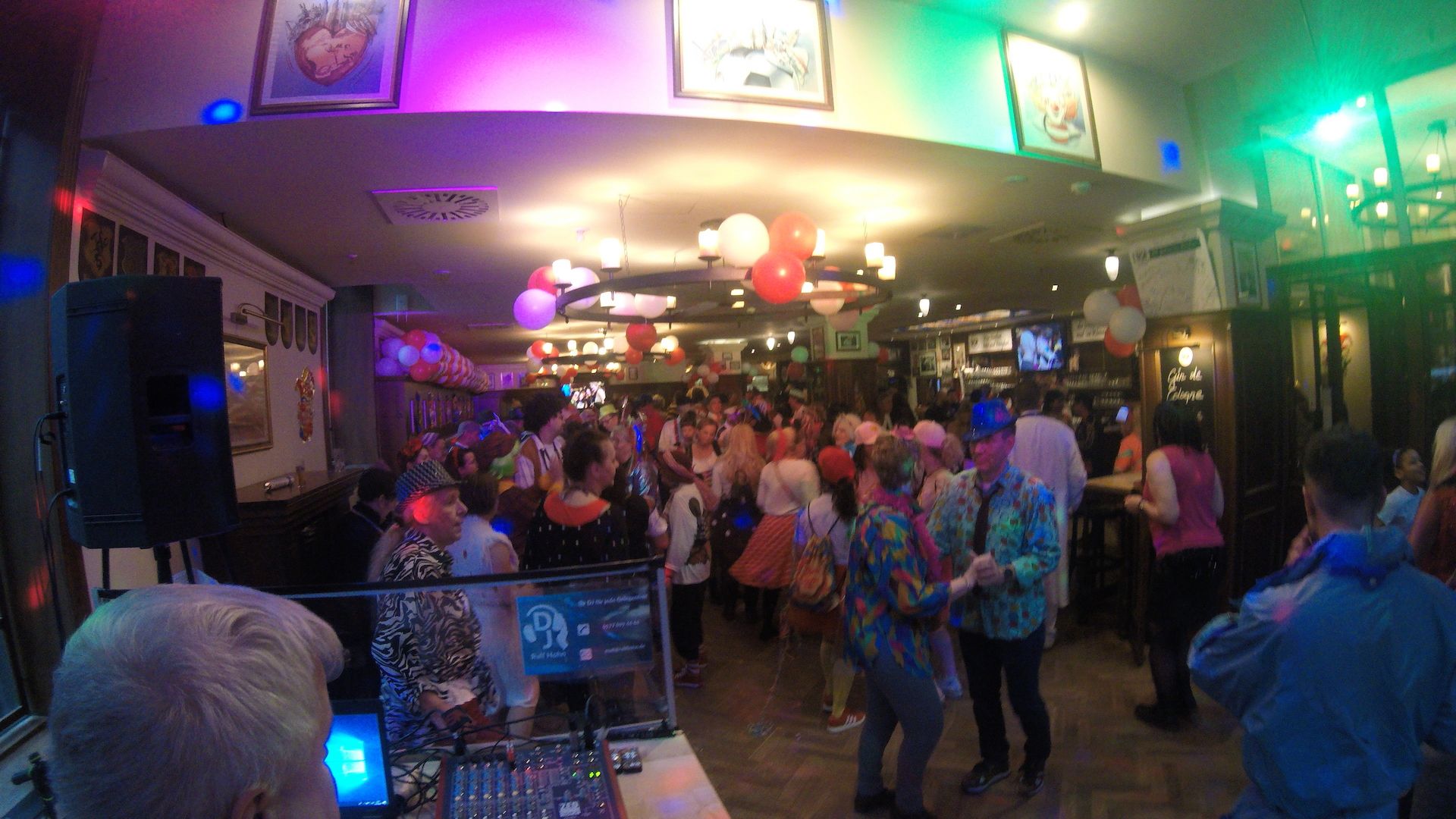 #Party  11.11.26  ab  11.11. UHR  im  #GaffelHausBerlin --- Das Kölsche Konsulat in der  #Hauptstadt