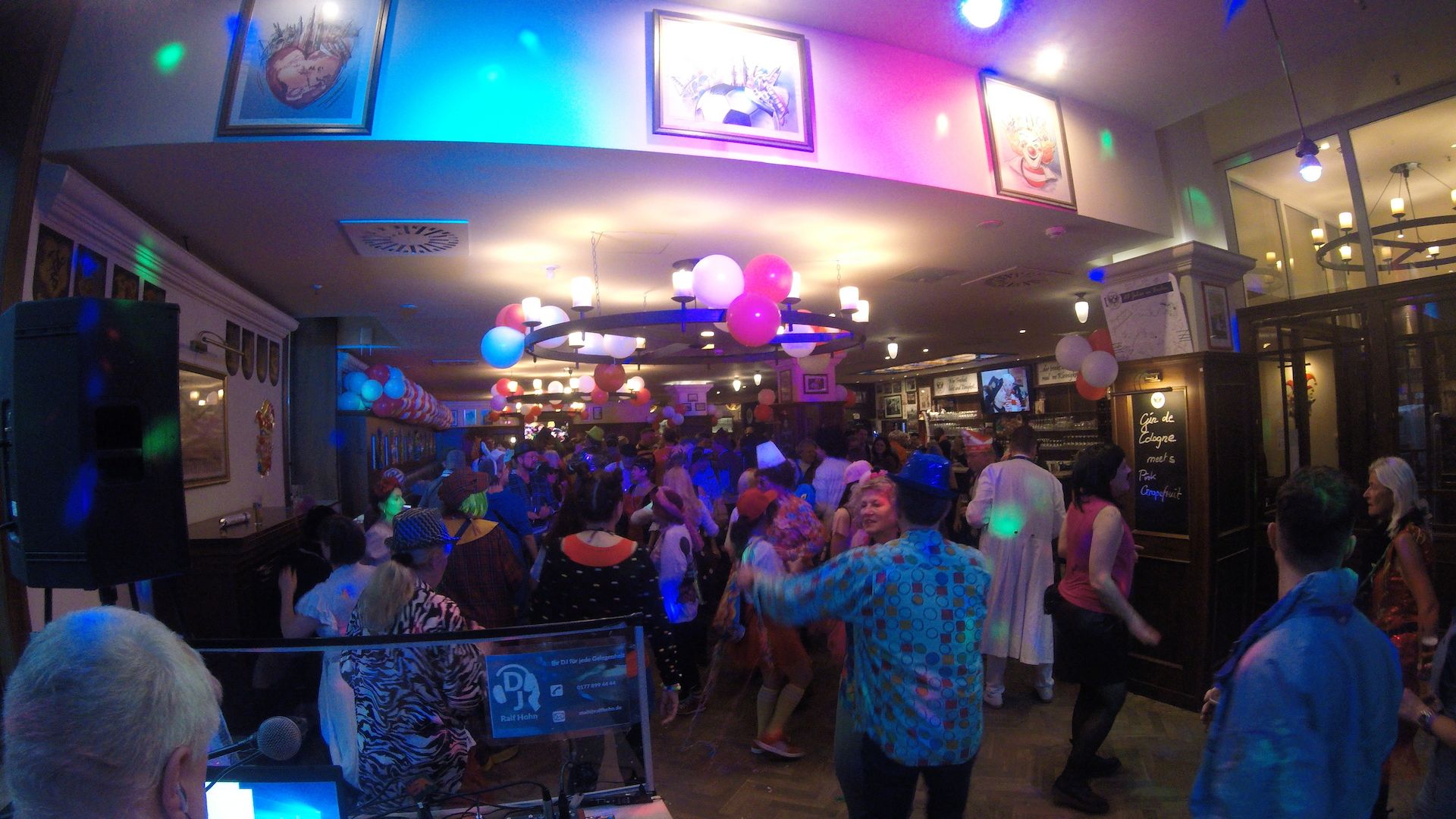 #Party  11.11.26  ab  11.11. UHR  im  #GaffelHausBerlin --- Das Kölsche Konsulat in der  #Hauptstadt