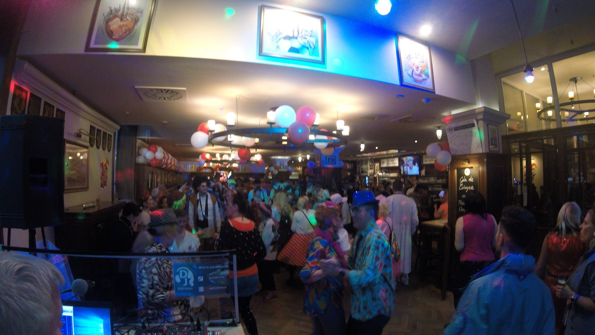 #Party  11.11.26  ab  11.11. UHR  im  #GaffelHausBerlin --- Das Kölsche Konsulat in der  #Hauptstadt