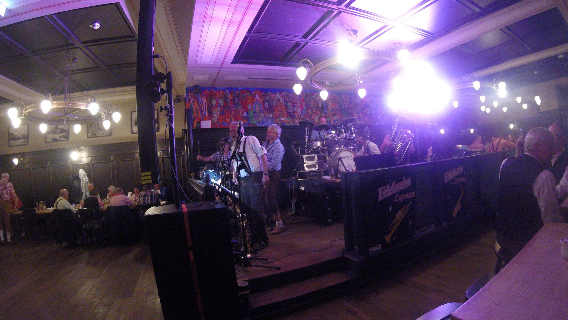 Das   7.  #Oktoberfest   im  #Augustiner am Markt  in   #Leipzig