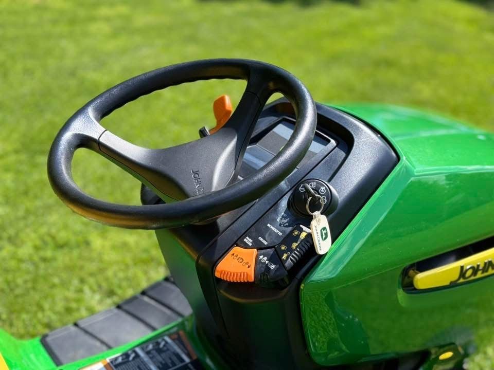 John Deere S240 Aufsitzmäher