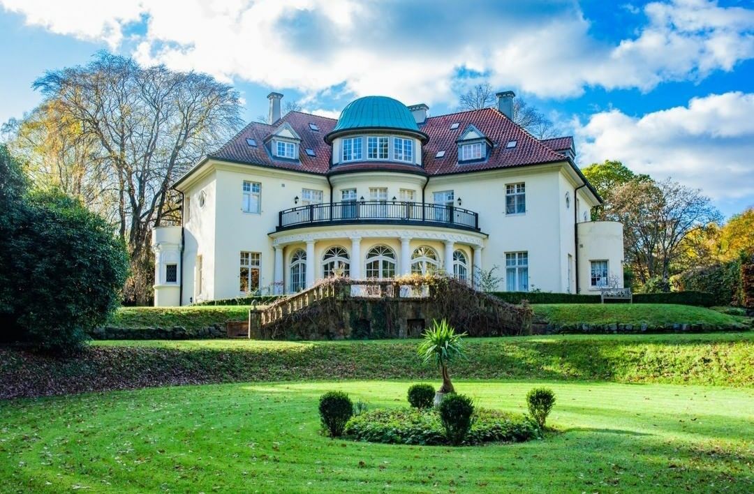 Gartenhelfer hilft in Meerbusch in Garten