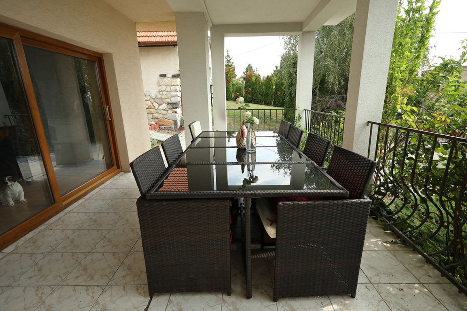 Haus mit Nebenhäusern, Pool und Weinberg in Vinica / Slowakei