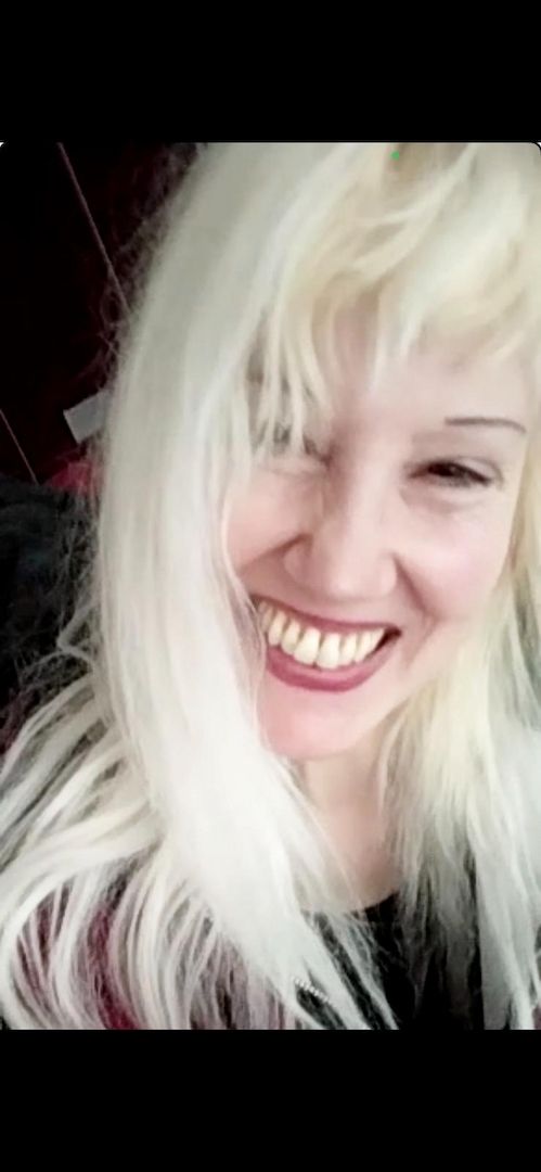 Video und Foto Sammlung per WhatsApp im Angebot auch Chat