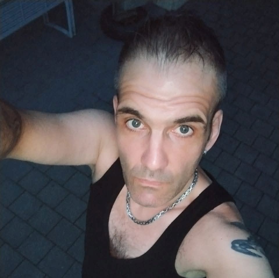 Hi hi bin der Axel aus Sankt wendel