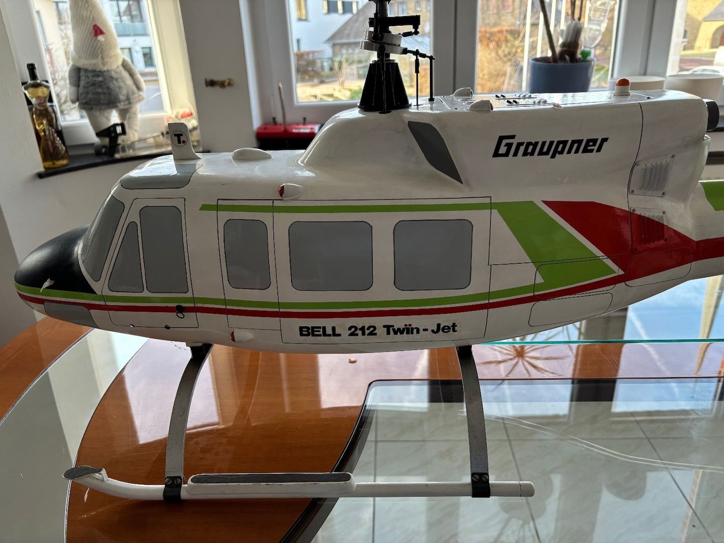 Graupner Bell 212 TwinJet Hubschraubermodell