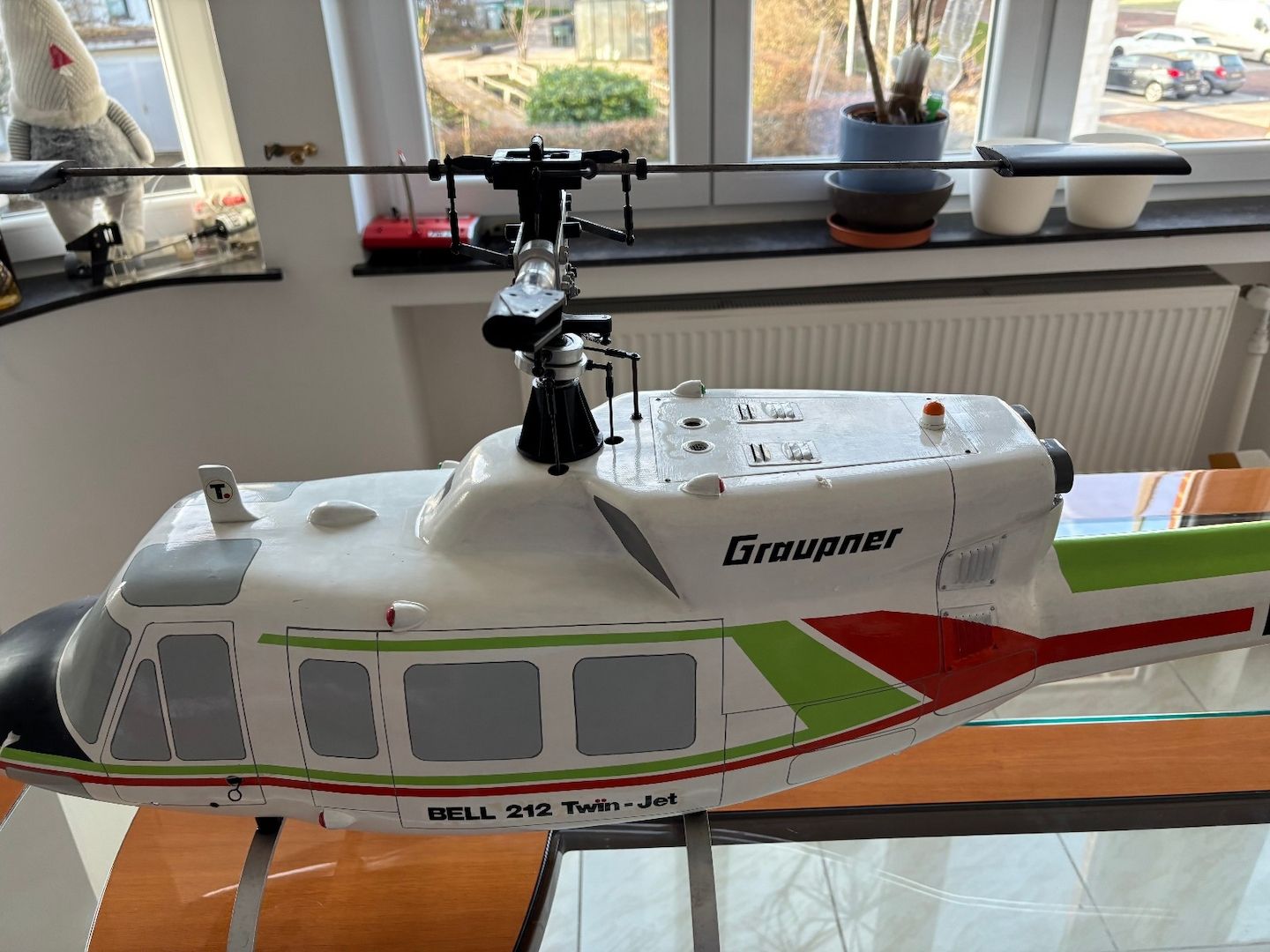 Graupner Bell 212 TwinJet Hubschraubermodell