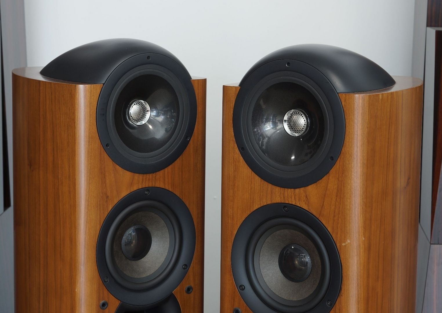 KEF Reference 203/2 Loudspeaker