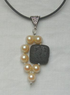 Edelsteinanhänger, Lava, Perle